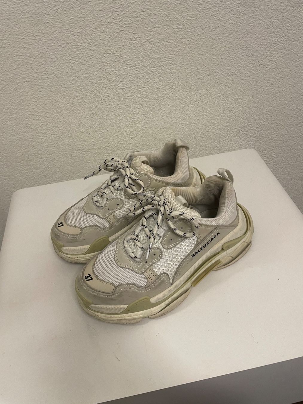 Scarpe da donna: Sneaker Gr. 37 – Usato da Zürich venduto da Lela_