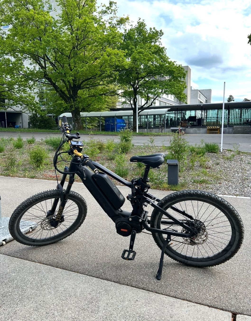 Frey Biciclette: FREY AM1000 EX – Fully E-MTB / Ebike – Usato da Zürich venduto da Hellcop13 3