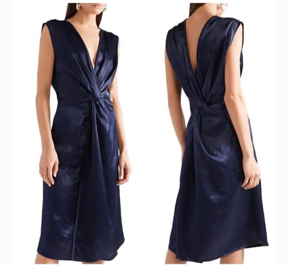 Kleider: Sid Neigum Twist Front Hammered Satin Dress - Gr. S – Neu und originalverpackt aus Illnau von Monkky