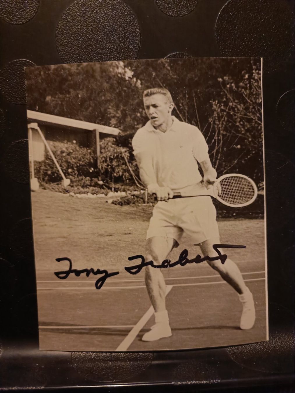 Autografi: Tony Trabert - †2021 - handsigniert – Usato da Menziken venduto da Artographs