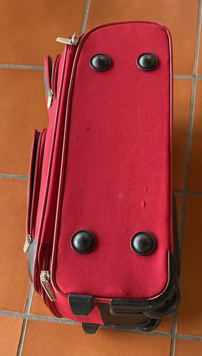 Sonstiges zu Aviatik: Koffer - Reisetrolley - Kabinentrolley – Gebraucht aus Orselina von Vrenegonde 5