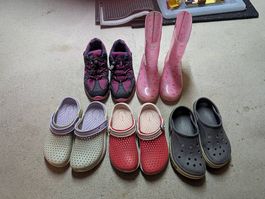 Lot Kinderschuhe Crocs trekking (33 gross)