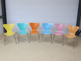 Arne Jacobsen Stühle Series 7 | Fritz Hansen | Stapelbar