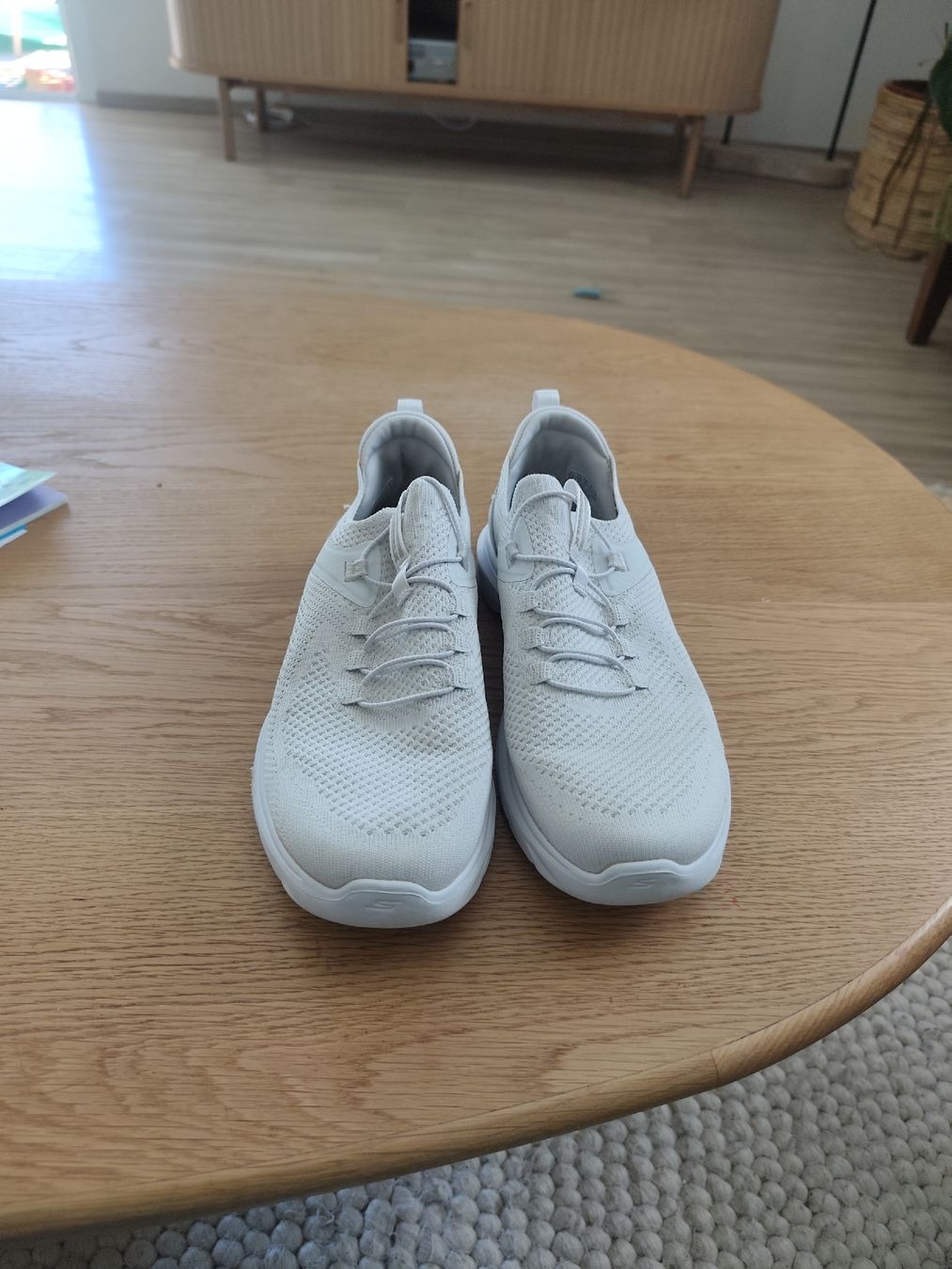 Skechers Scarpe da donna: Skechers 38.5 – Usato da Vétroz venduto da Kamy1