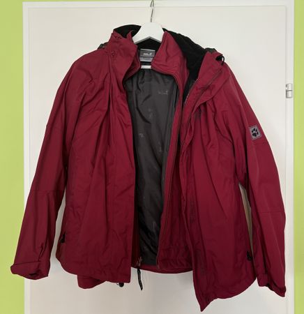 Jack Wolfskin Maroon Red Outdoor Jacket - Women's