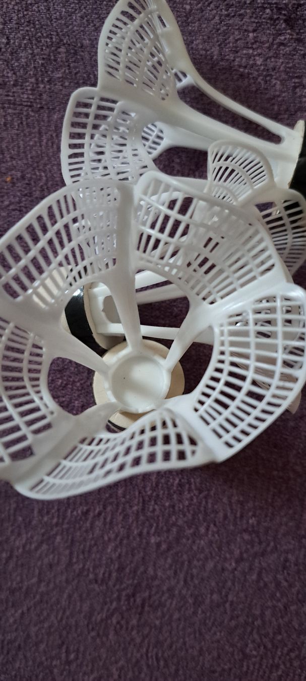 Il mondo degli animali: Badminton Shuttlecocks white 3 pieces new – Nuovo (secondo la descrizione) da Bern venduto da mahilini 3