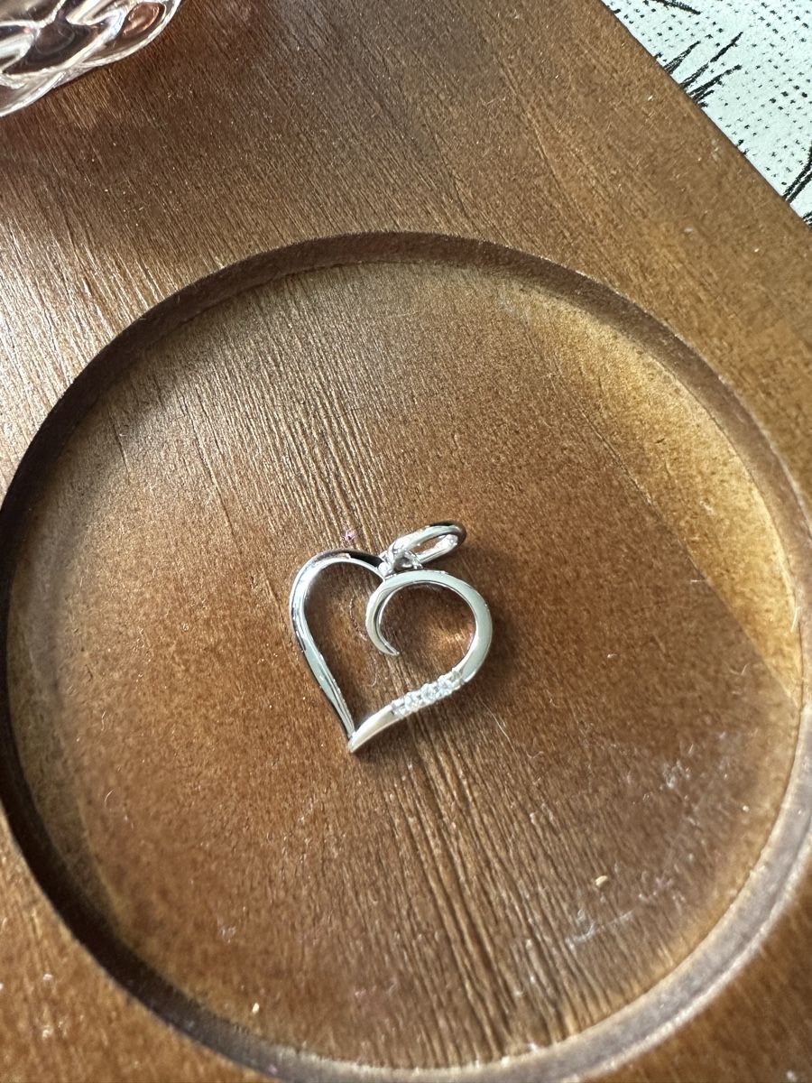 Ciondoli: Pendentif or blanc 750 avec diamants – Usato da Choëx venduto da Maitresplinter