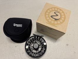 Einarsson 8+ (8Plus) Fliegenrolle Nagelneu und OVP