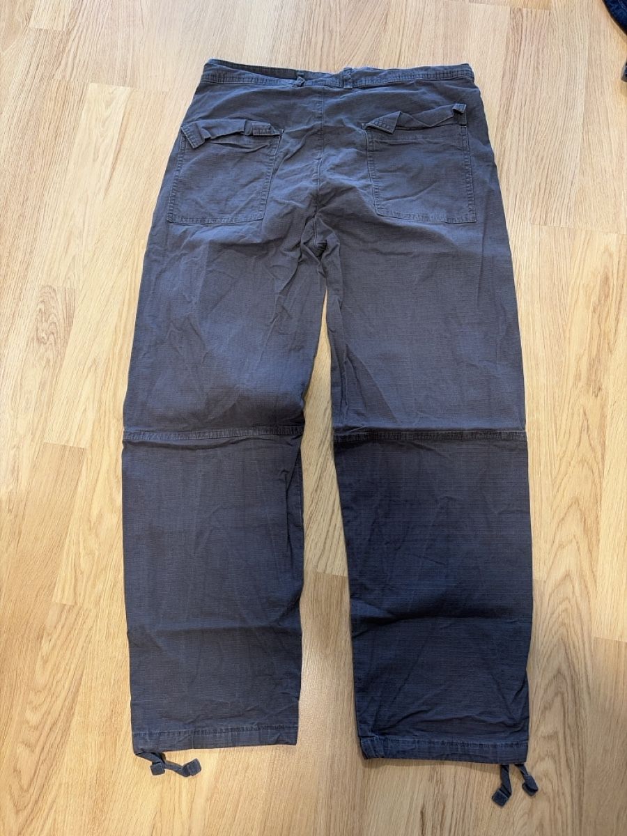 Zara Pantaloni: Baggy fit zara pants – Usato da Chavannes-Renens venduto da kar_rl5v 1