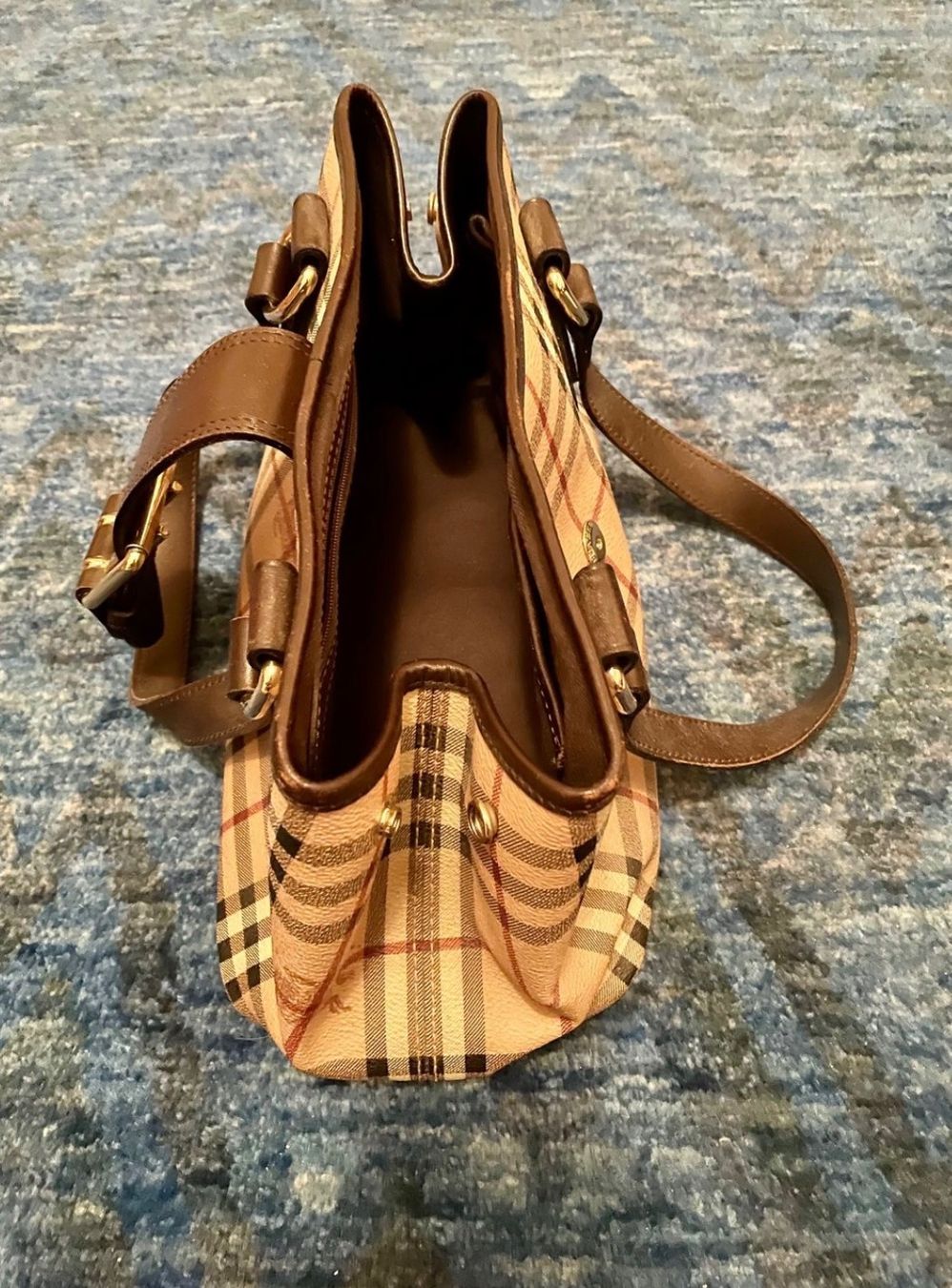 Burberry Sacs femmes: Burberry Tasche – D'occasion à Männedorf par verginrosa 2