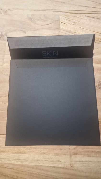 Couvert von Skin - curious collection | Kaufen auf Ricardo