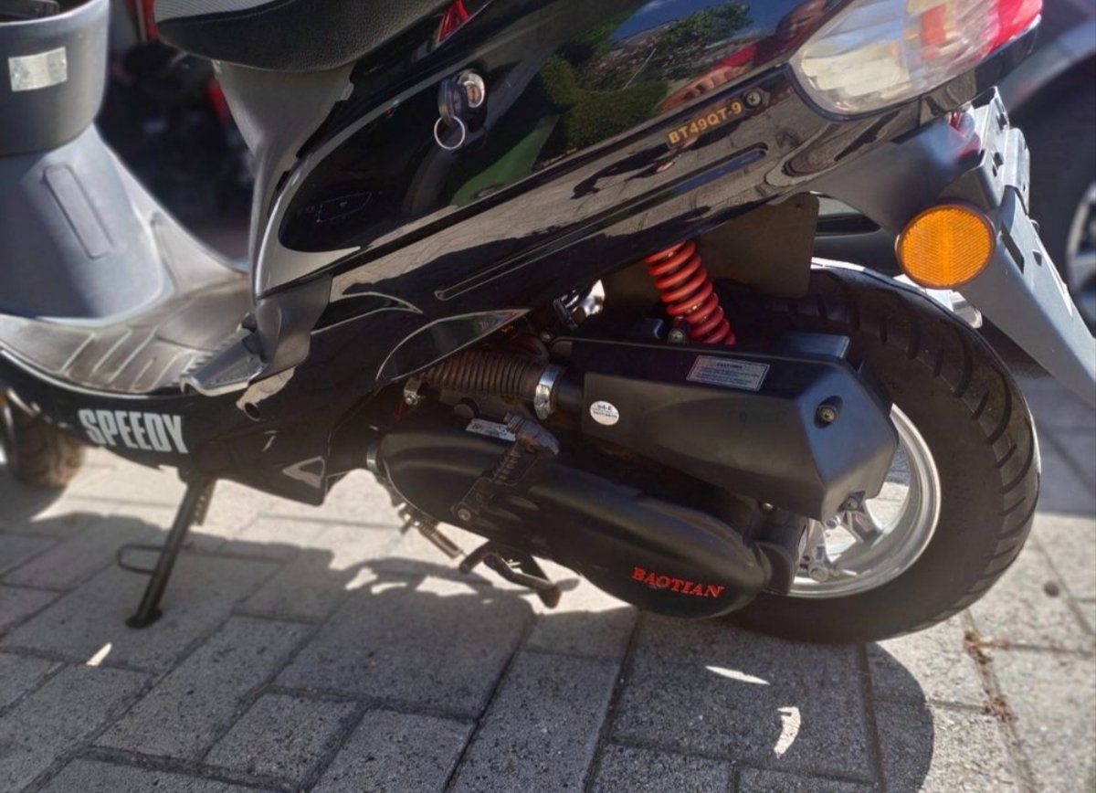 Explorer Scooters: Explorer Speedy 50 ccm – Défectueux à Chur par Edina1994 1