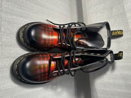 Dr. Martens édition limitée écossais, taille 37,neuf!