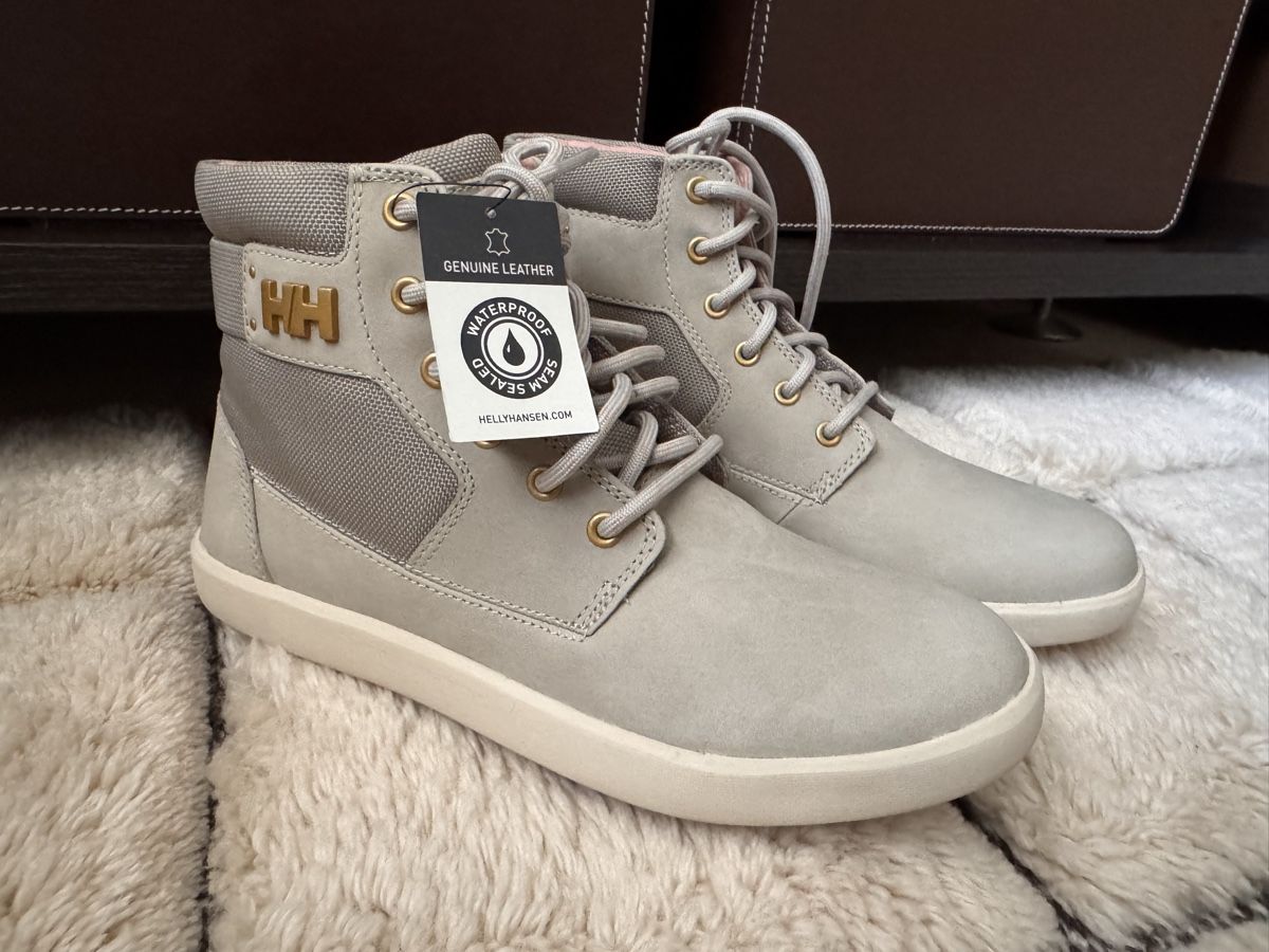 Helly Hansen Scarpe da donna: Helly Hansen Winterschuhe Gr.38, neu – Nuovo e nell'imballaggio originale da Wilderswil venduto da Renaissance1 3
