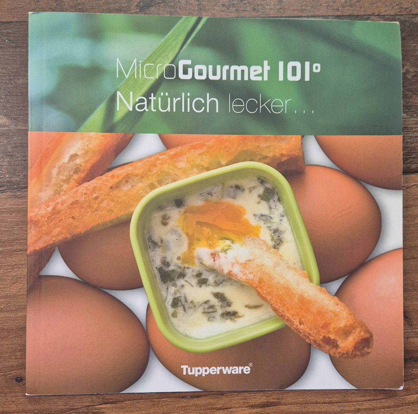 Libri: Tupperware MicroGourmet 101° Rezeptbuch – Nuovo (secondo la descrizione) da Unteriberg venduto da Foxcross