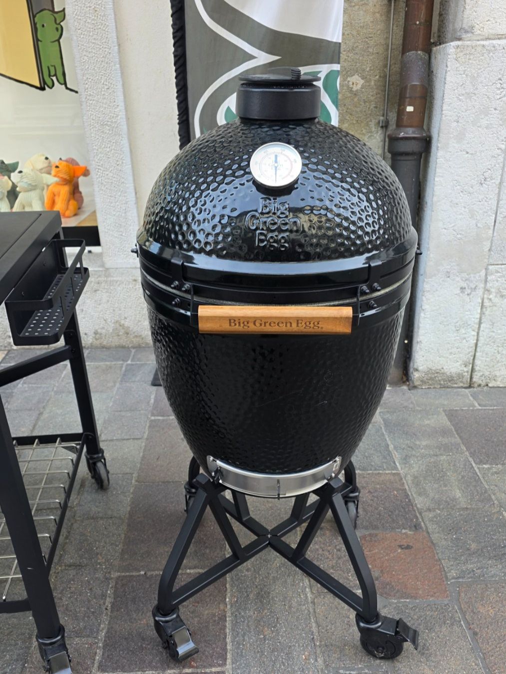 Big Green Egg Griglie: Big Green Egg - The Onyx Large (Master Set) – Nuovo (secondo la descrizione) da Solothurn venduto da Chuchilade 2