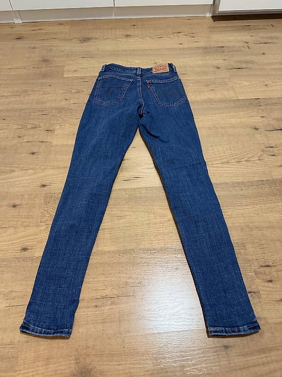 Jeans: Levi's Hose – Nuovo e nell'imballaggio originale da Muri AG venduto da valeria_bonasso 1