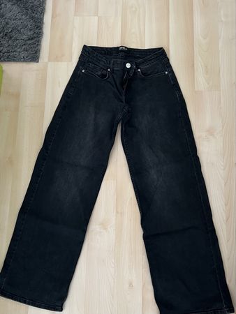 Damen Jeans ONLY Schwarz Weite Beine Grösse 36 guter Zustand
