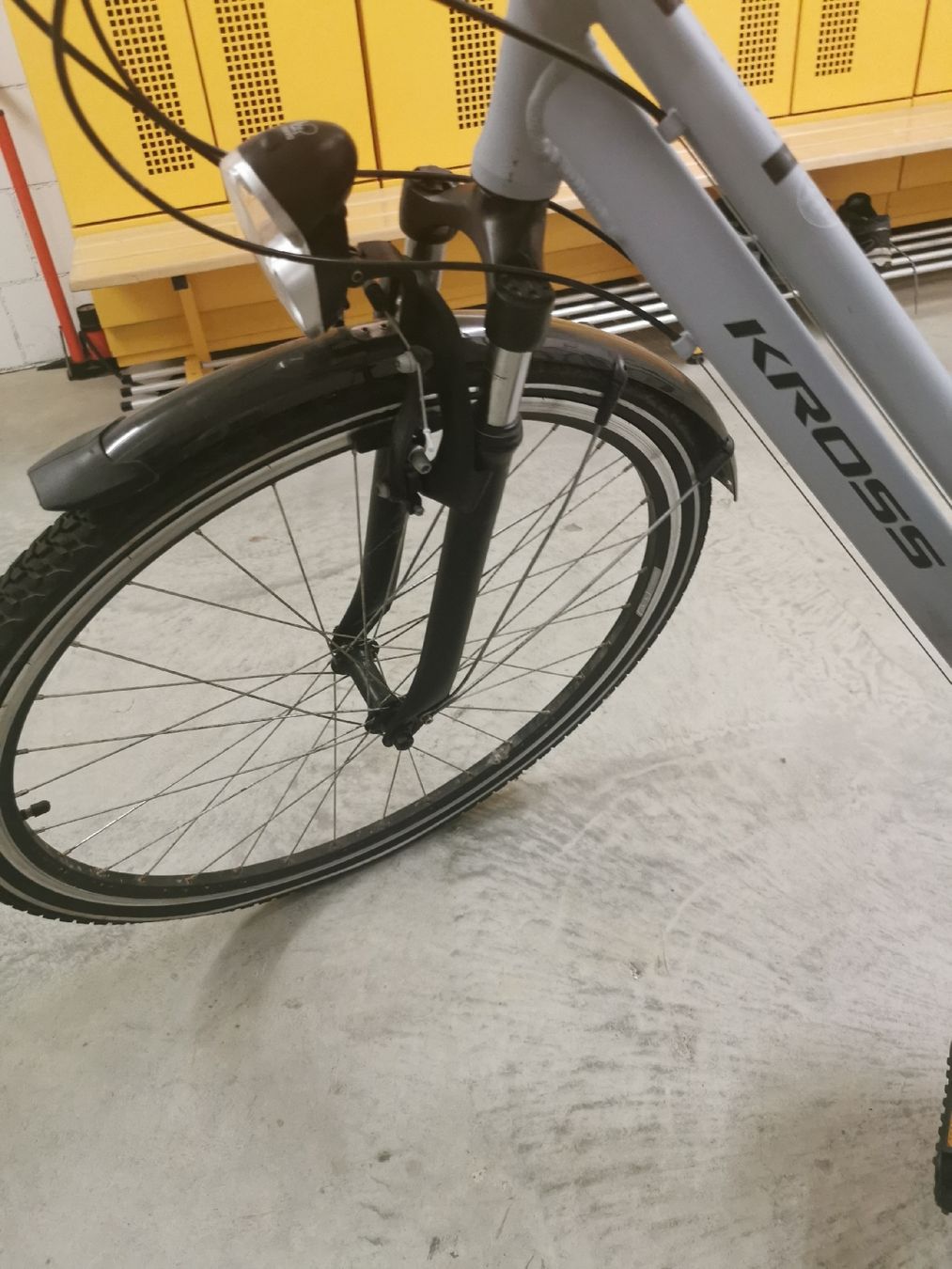 Pneumatici & Ruote complete: Herrenfahrrad 28 Zoll – Usato da Thayngen venduto da fische40 3