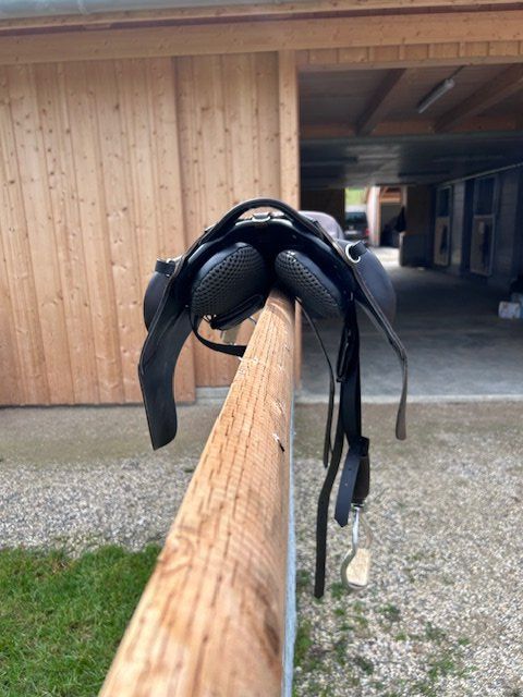 Selles, accessoires: Ghost  Sattel / Baumlos - sehr stabil – D'occasion à Obersteckholz par Tweety88 2