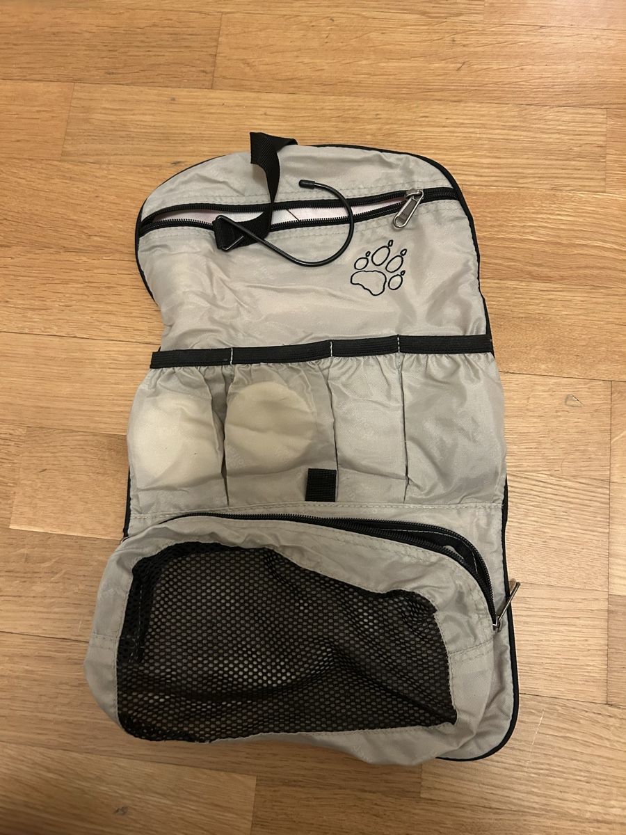 Jack Wolfskin Kosmetikkoffer: Jack Wolfskin Mini Waschsalon, Camping, Reise – Gebraucht aus Zürich von cla_g627 2