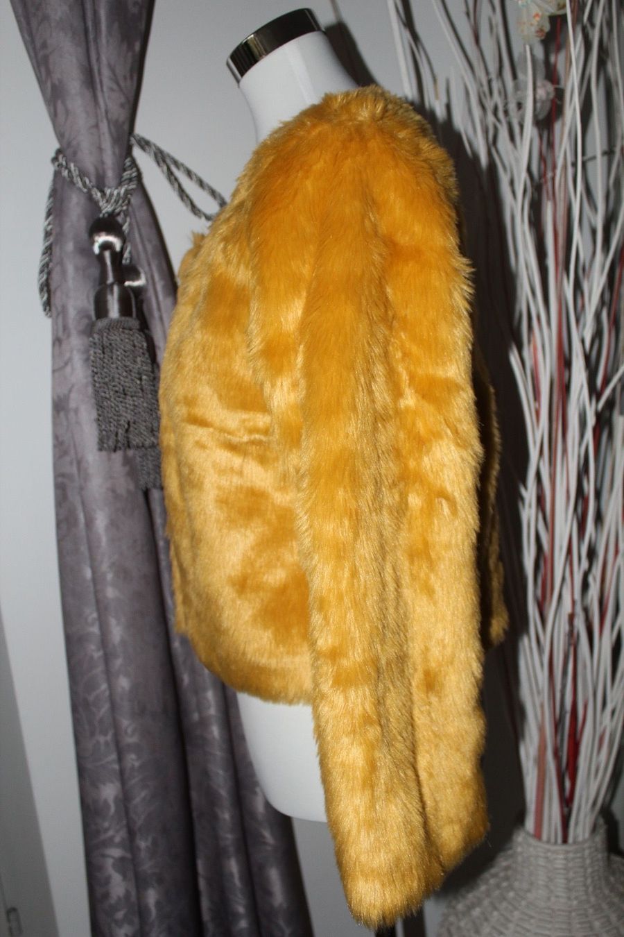 Giacche: Kunstfell Jacke Gr.36 – Usato da Zürich venduto da JOD213 1