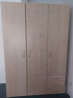 Kleiderschrank
