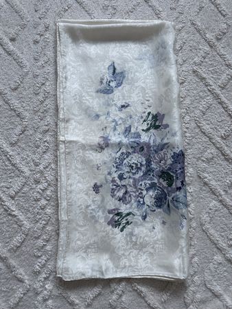 Grosser Seiden Foulard