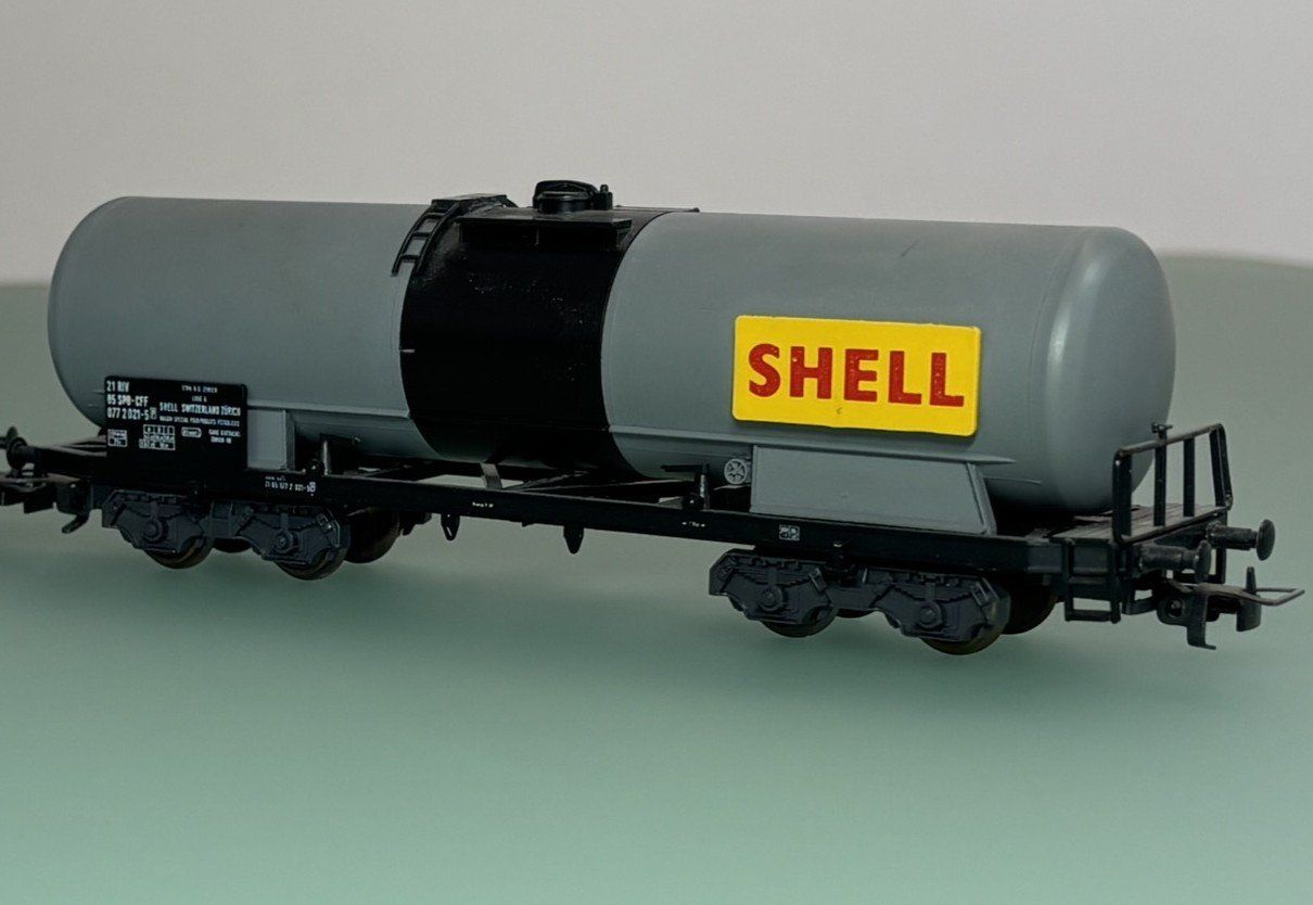 Liliput Modellini di ferrovie: SBB CFF wagon citerne SHELL – Difettoso da Sion venduto da lol_98vj