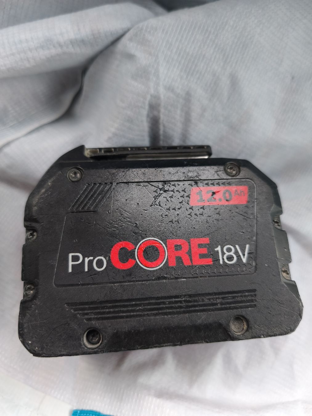 Bosch Caricatori & Batterie: Bosch ProCORE 18V Akku 12AH TOP PREIS – Usato da Susten venduto da Viper_88 1