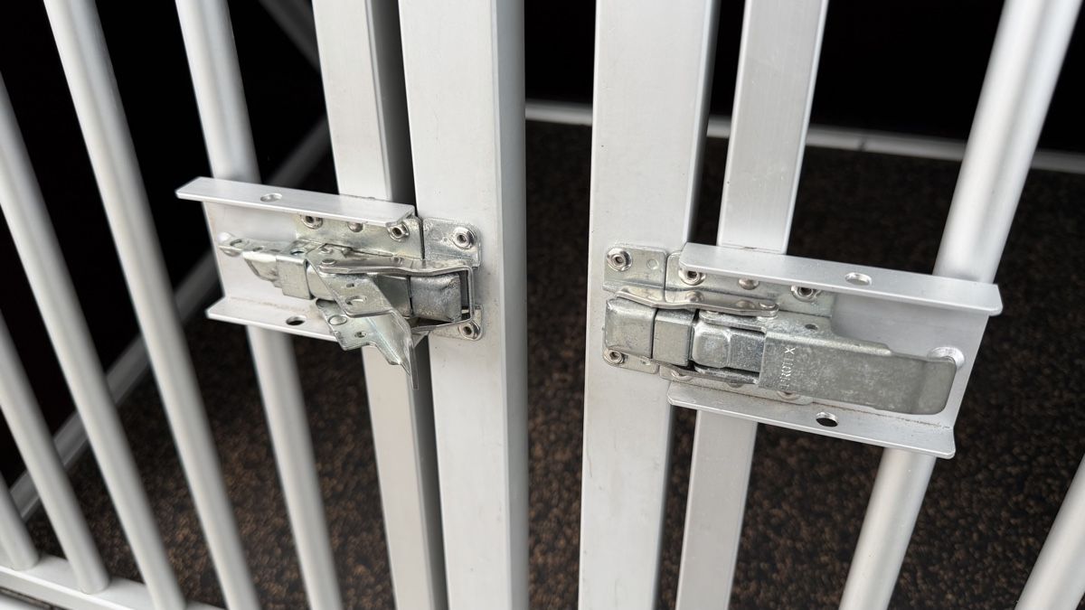 Gabbie, trasporto & Sicurezza: Auto-Hundebox – Usato da Volketswil venduto da urs-77 4