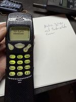 Nokia 3210 mit GSM Tastenschutzcover