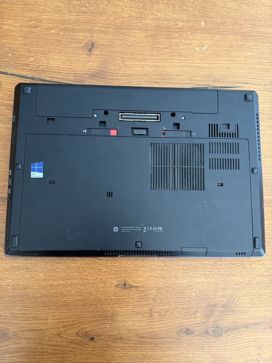 Hewlett Packard Notebooks: HP EliteBook 8570w – Defekt aus Riddes von panchaud-e 2