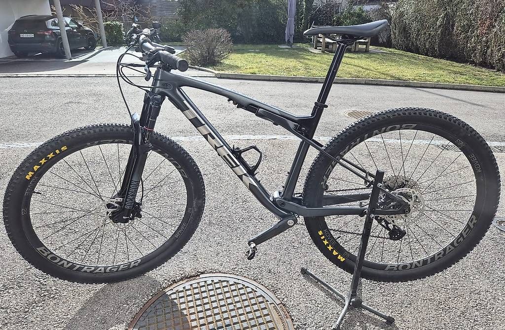 Trek Biciclette: Trek Supercaliber 9.6 - Carbone - SRAM AXS - Roues Carbone – Usato da Sullens venduto da Cherkan15