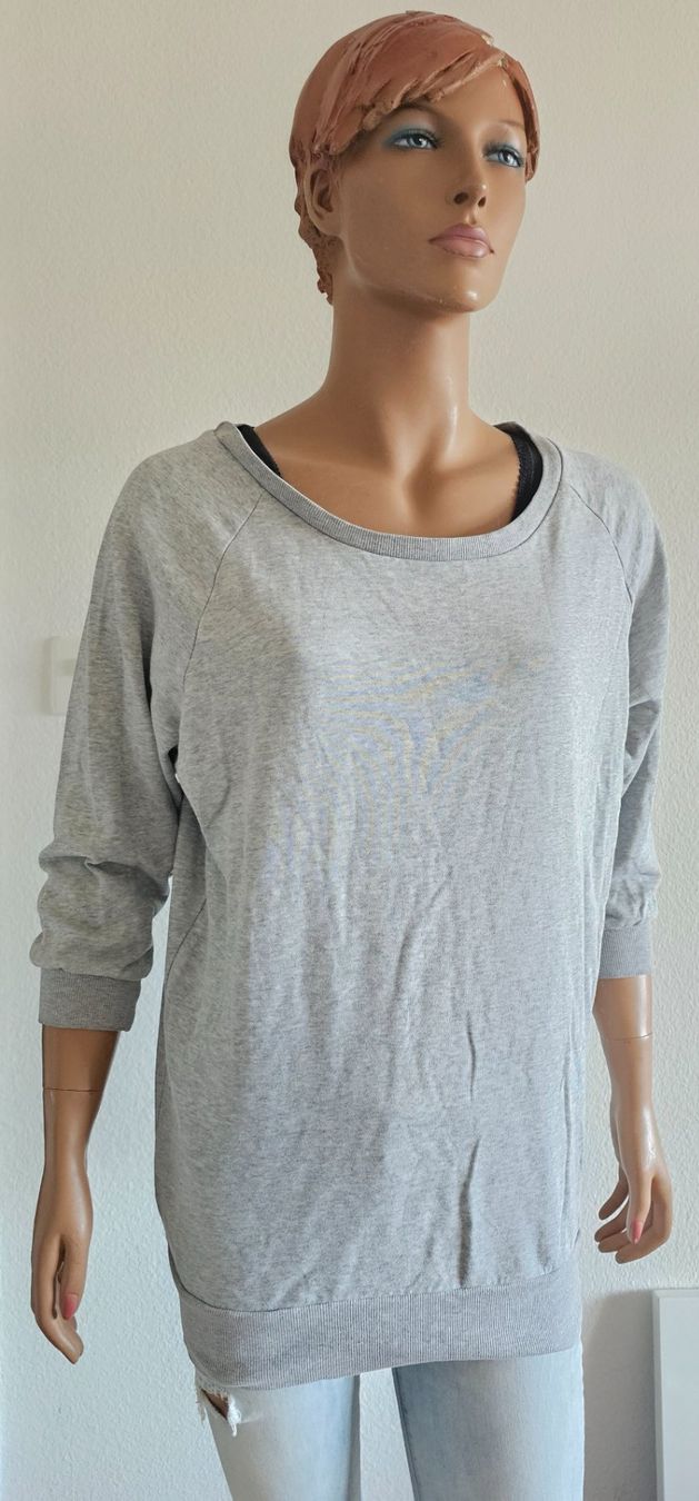 Maglioni & Felpe: Grauer Damenpullover, Frühlingskollektion, Grösse M – Usato da Basel venduto da Mazzo84