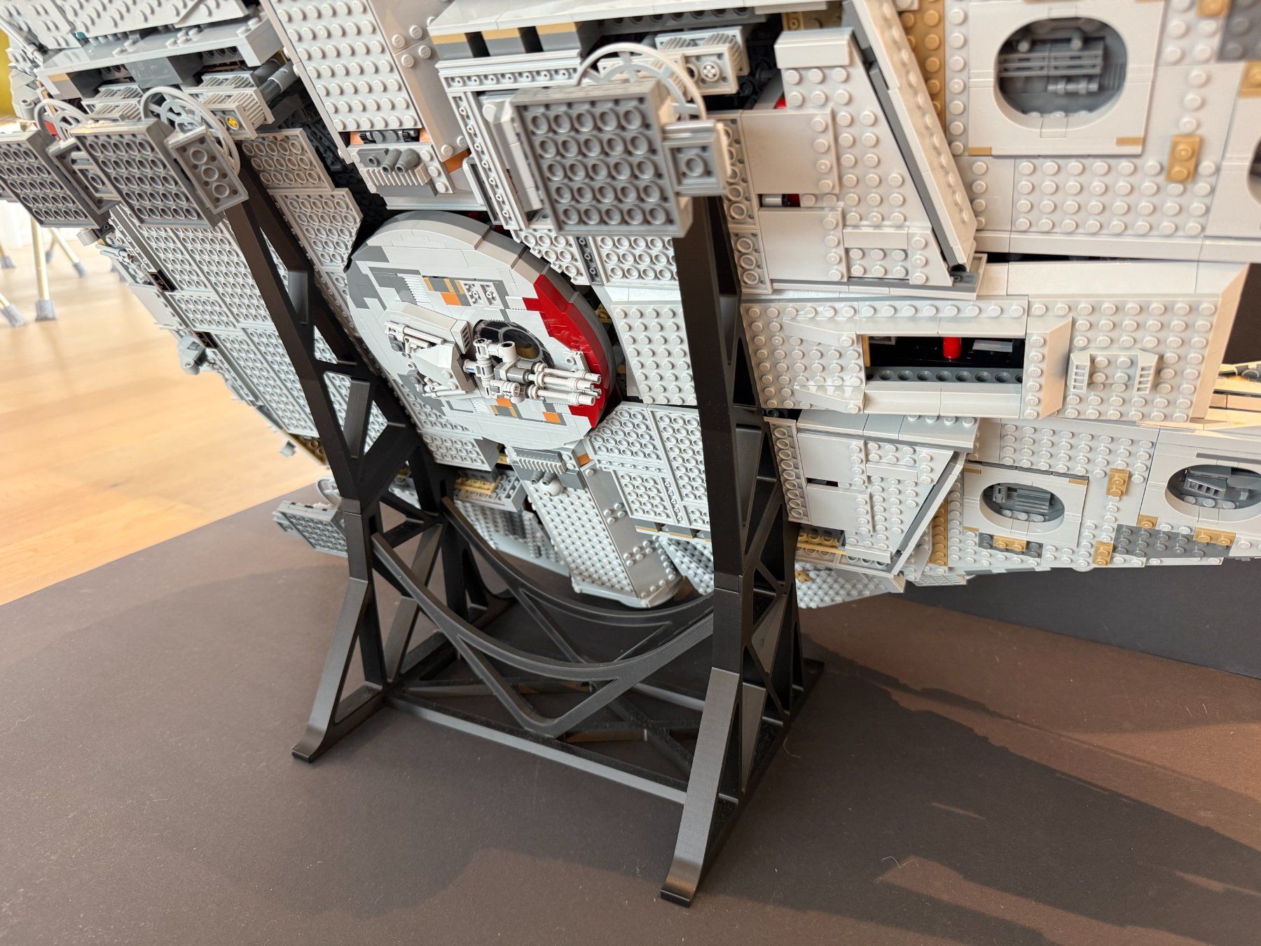 Lego Baukästen: 75192 LEGO Star Wars UCS Millennium Falcon – Gebraucht aus Muri AG von Lego-Collector 7