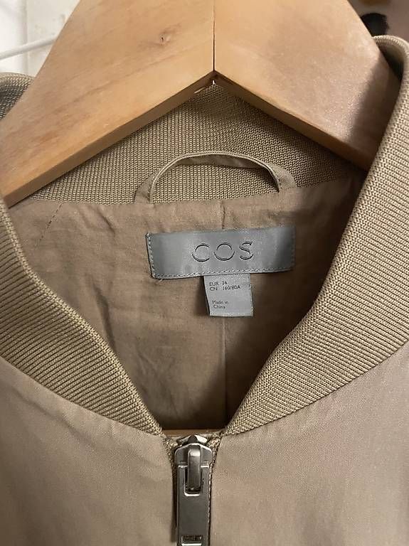 Cos Cappotti: Cos Mantel 34 – Usato da Renens VD venduto da siric1996 1