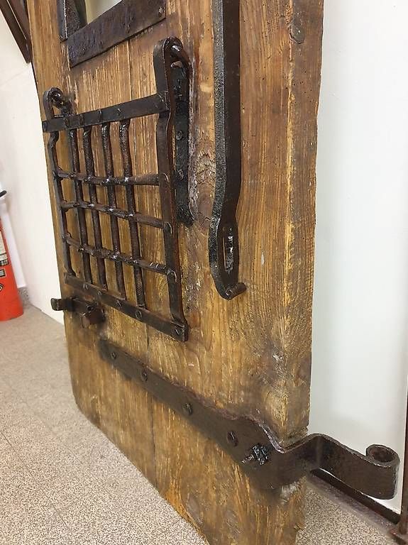 Porte: à vendre rare porte de cachot de prison – Usato da chénens venduto da mathieu016 2