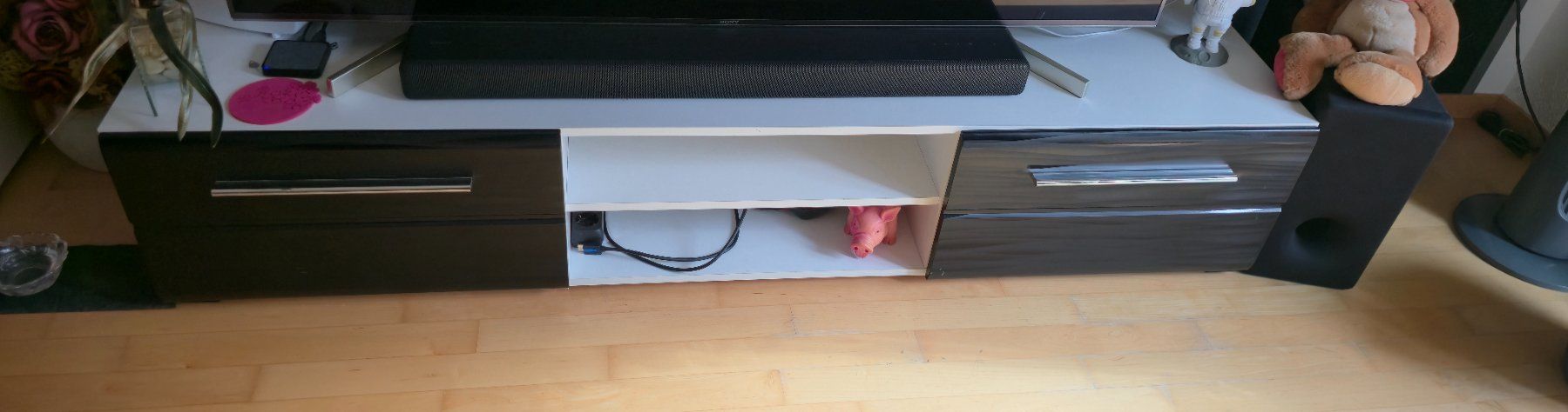 TV Möbel: Moderne TV-Wohnwand mit LED-Beleuchtung – Gebraucht aus Eigenthal von Stefan87831 2