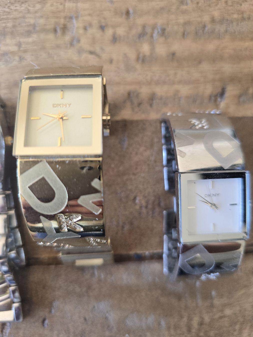 Uhren: Montres 4 pièces bon état – Gebraucht aus La Chaux-de-Fonds von gilles9 3