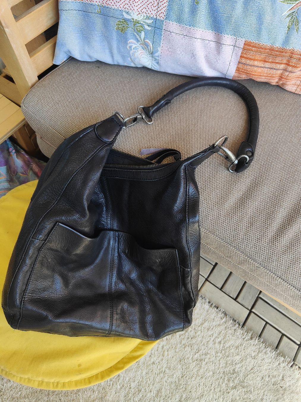 Borse da donna: Schwarze Ledertasche – Usato da Olten venduto da Sonjam