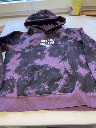 Moderner Hoodie Gr. 146Ideal für den Frühling!