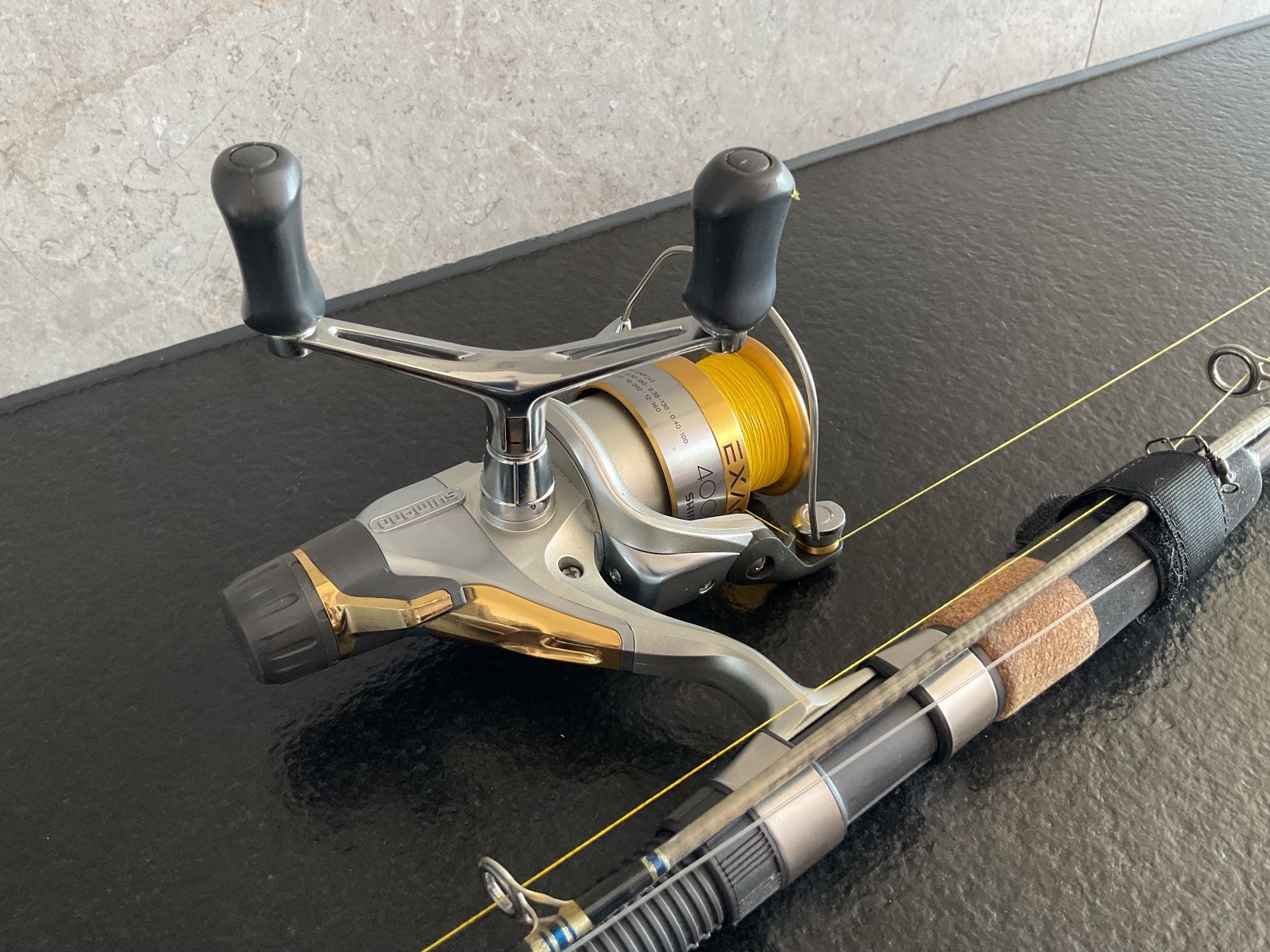 Shimano Tamburi & Mulinelli: Moulinet Shimano avec canne – Usato da Neuchâtel venduto da sta_7qfy 1