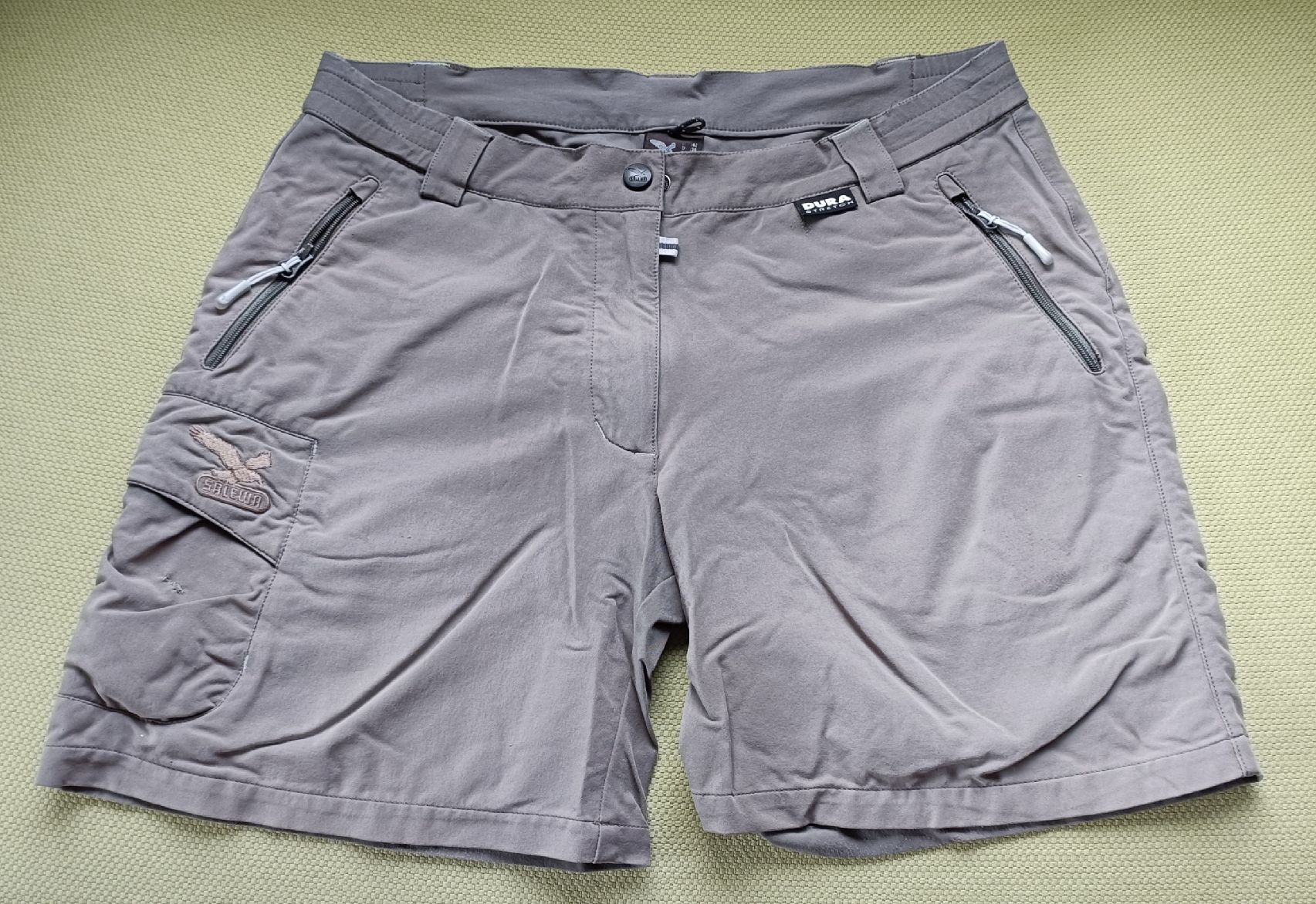 Pantaloni: SALEWA Bermuda Gr. 36 – Usato da Porza venduto da tbch