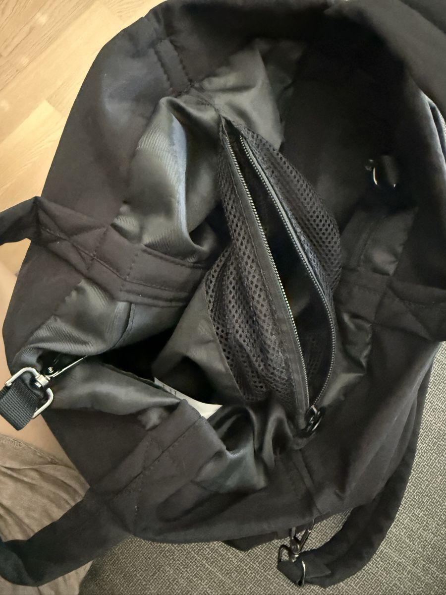 Lululemon Taschen: New Lululemon On My Level Tote Bag – Neu (gemäss Beschreibung) aus Dübendorf von zhe_69pd 6