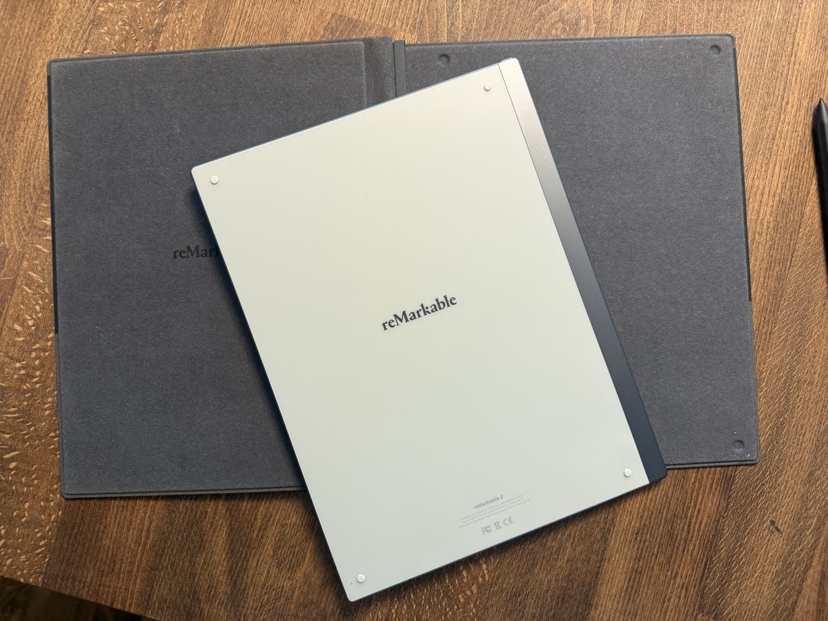reMarkable Tablet PC: reMarkable 2 Tablet mit Stift und Hülle / guter Zustand – Nuovo (secondo la descrizione) da Zürich venduto da oli_rbv6 2