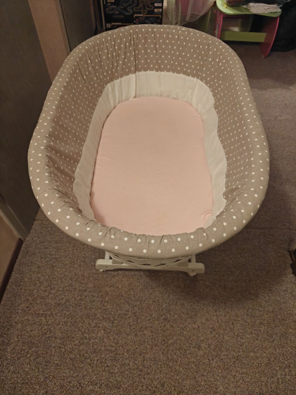 Wiegen & Stubenwagen: Berceau bébé osier + voile + matelas – Gebraucht aus Longirod von Mike_7773 4