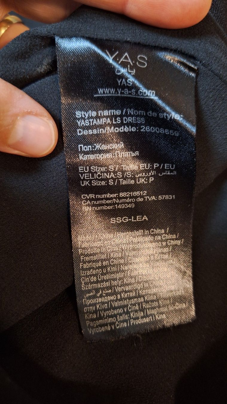 Vestiti: Schwarzes Kleid mit Spitzendetails Gr. 36 – Nuovo (secondo la descrizione) da Wichtrach venduto da Elenagonzi 4