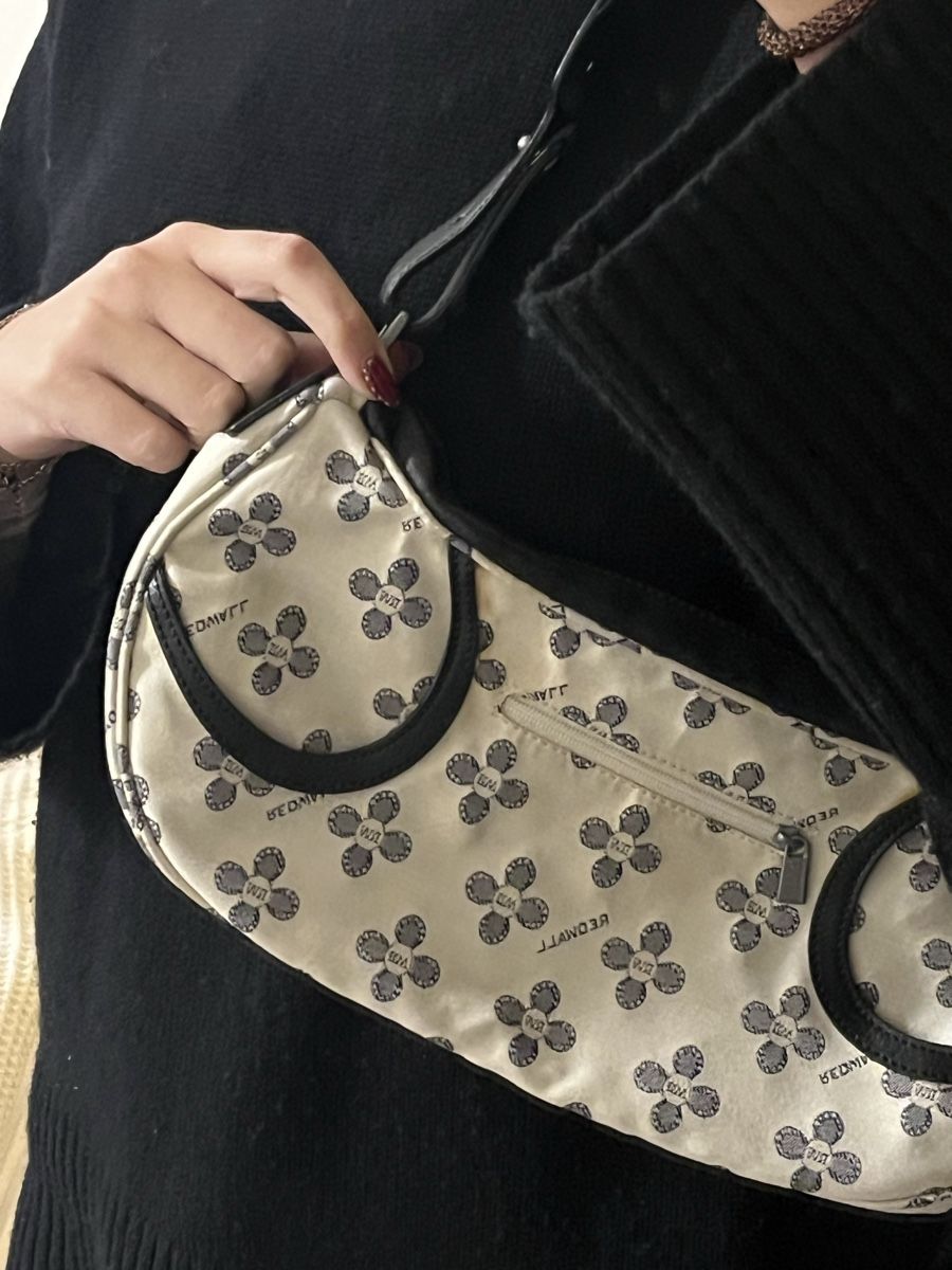 Borse da donna: Vintage RedWall shoulder bag – Usato da Vezia venduto da chi_byp8 1