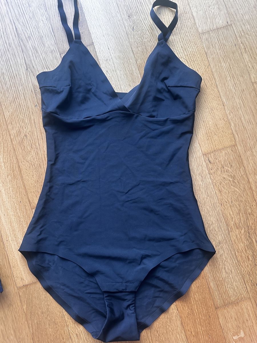Autres dessous: 2 Shaping Body M schwarz – D'occasion à Kriens par Pilatu 1